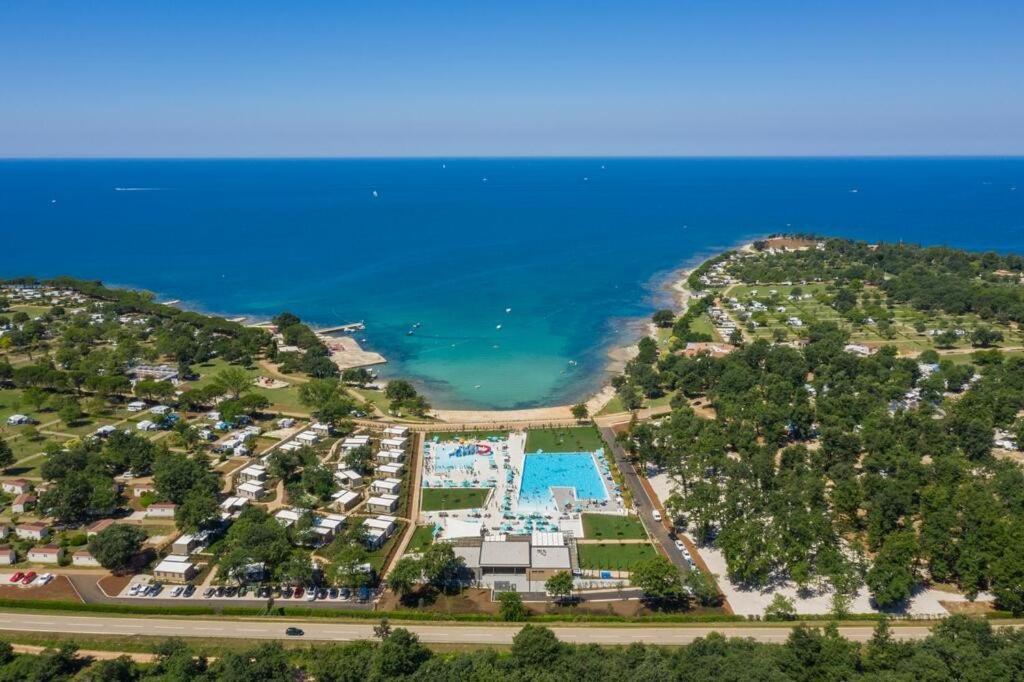 Panorama Mobile Homes In Camping Park Umag Exterior foto